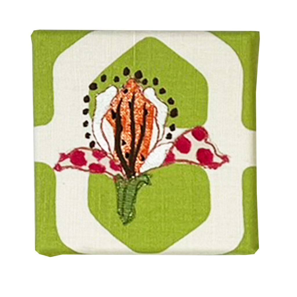 Mini Flower on Green